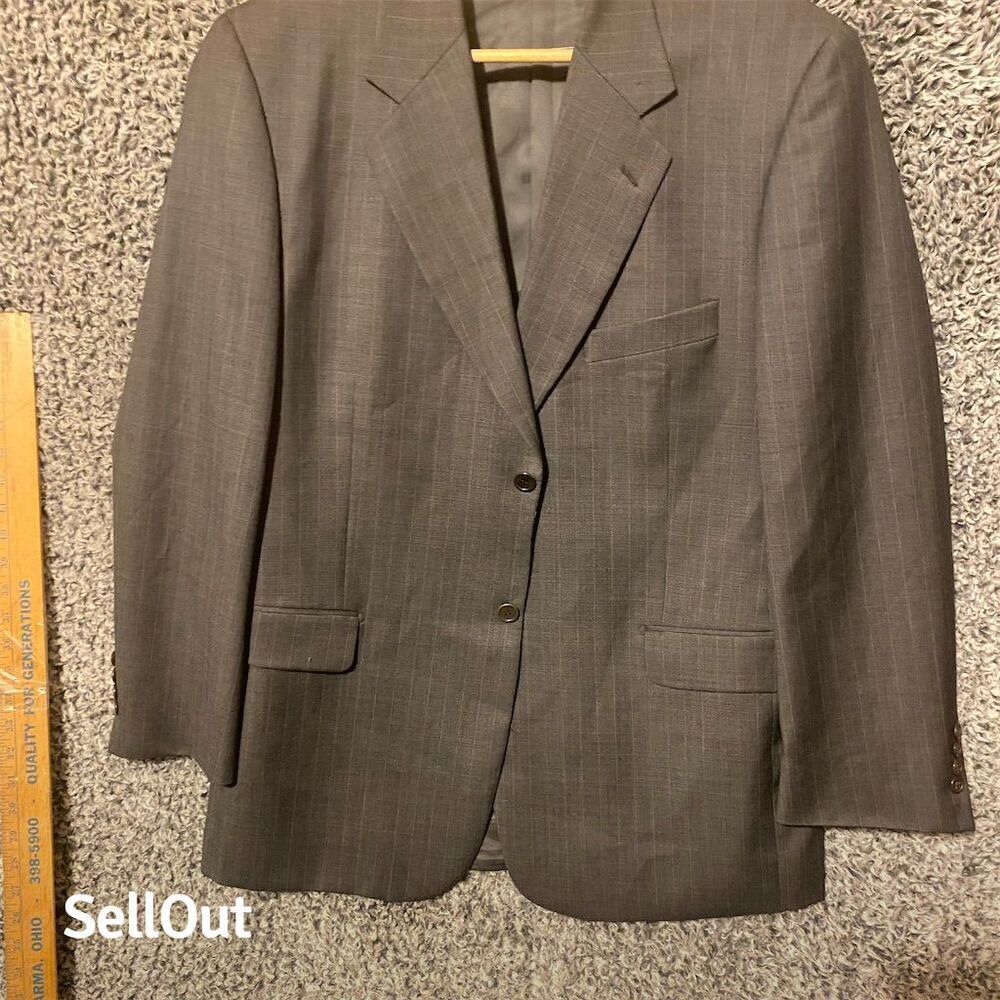 Louis Feraud Men's Gray Plaid Wool Blazer Size 43 Formal 3-Button
